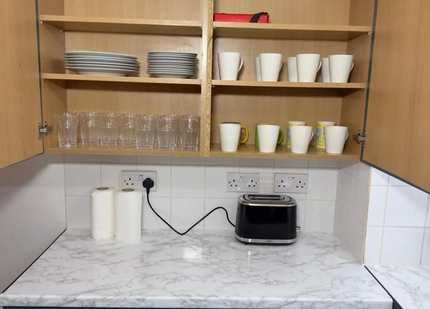 Newly Decorated 5-Bed Hackney Townhouse Villa London