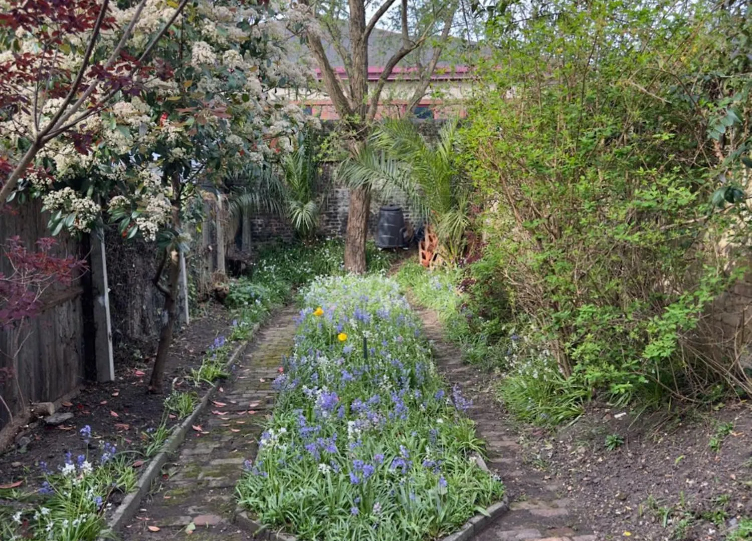 Newly Decorated 5-Bed Hackney Townhouse Villa London Holiday home