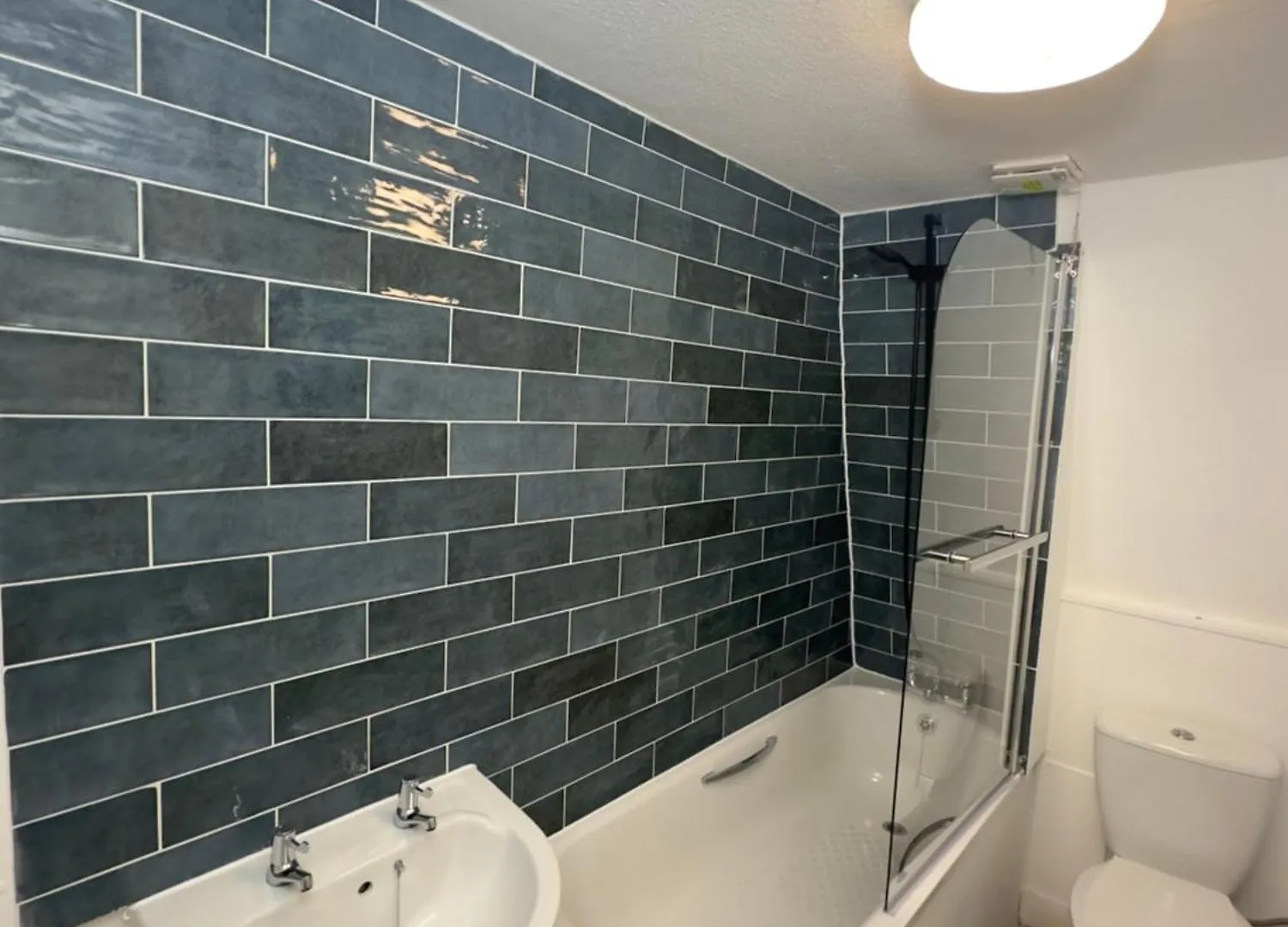 Newly Decorated 5-Bed Hackney Townhouse Villa London